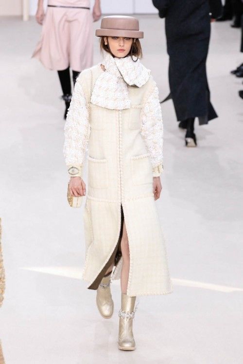 CHANEL FALL WINTER 2016 2017 