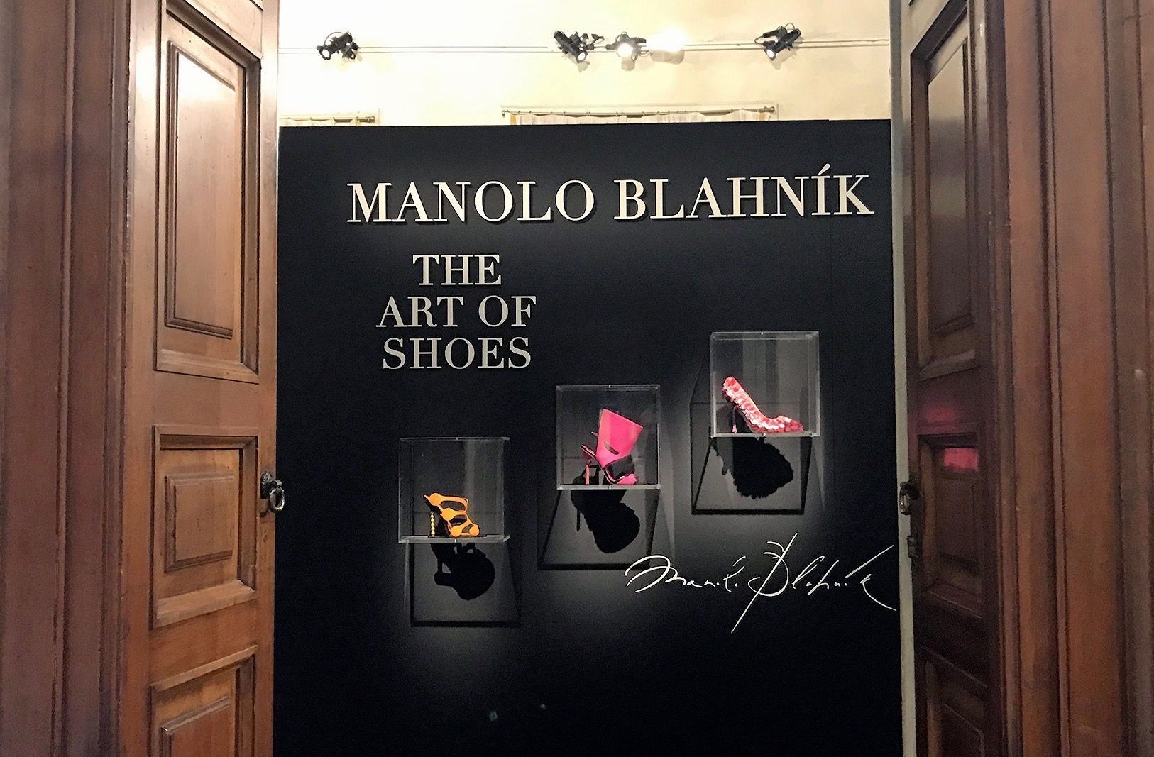 The art of shoes: la mostra di Manolo Blahnik a Milano.